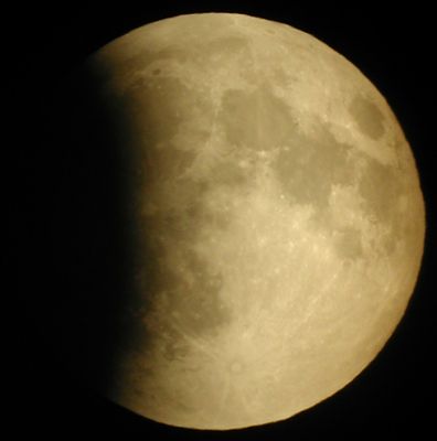 Лунное затмение 5 мая 2004 г.

