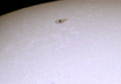 Солнечное пятно и факелы 16 сентября 2006 г.
Снято на СибАстро-2006.
