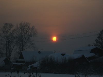 Частное солнечное затмение 4 января 2011 г.
близ г. Новокузнецка
