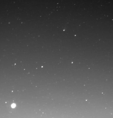 Комета МакНота C/2009 R1 (McNaught)
21 июня 2010 г.
внизу слева - Капелла
