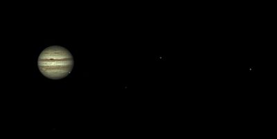 Юпитер и 4 крупнейших спутника
20 сентября 2011 г. 02-40(UT+7)
Слева направо - Европа (на краю), Каллисто, Ио, Ганимед
