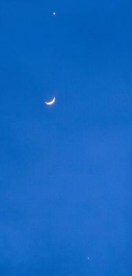 Юпитер, Луна и Венера на вечернем небе
26 марта 2012 г.
Ключевые слова: Юпитер Луна Венера